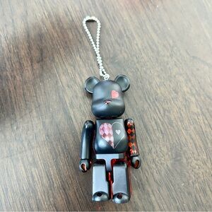 Bearbrick Disney Twisted Wonderland heartslabyul hearts toy keychain 100%